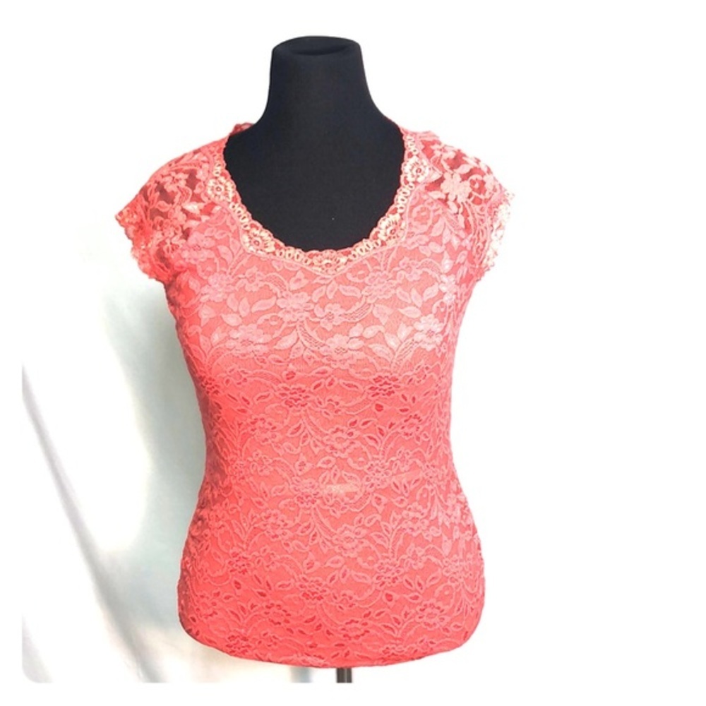 Moda International Shirt Size Medium